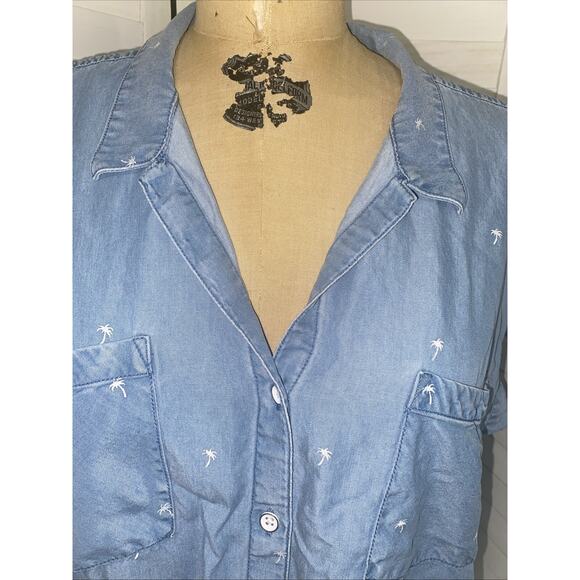 Jachs Girlfriend Chambray Blue Palm Tree Print Button Up Shirt Womens Size Large - Picture 3 of 11